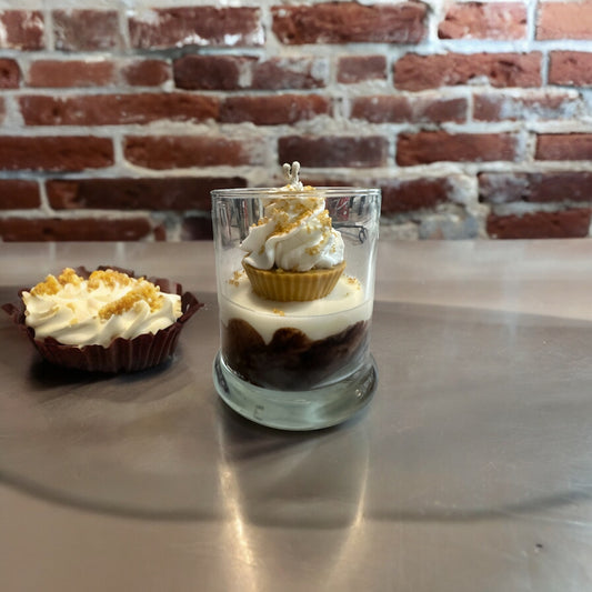 Vanilla Buttercream Crunch Cupcake